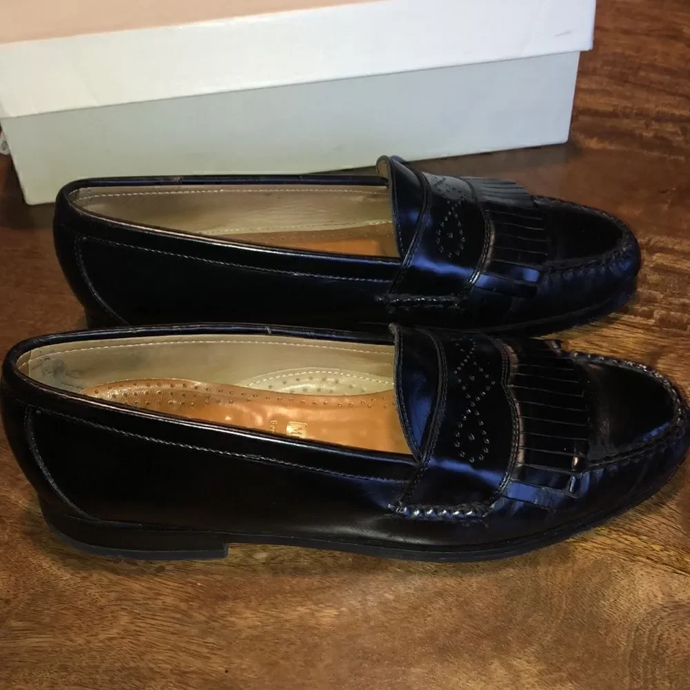 Cole Haan Men's Pinch Medallion Loafers size 9B Black